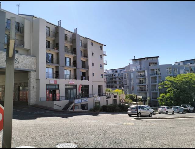 138M² RETAIL TO LET IN TYGERFALLS